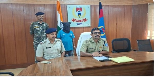 अवैध अफीम के साथ एक तस्कर गिरफ्तार