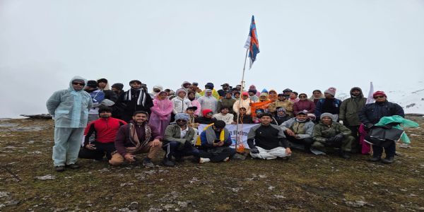 केंद्रीय संस्कृत विश्वविद्यालय के 51 सदस्यीय छात्र दल