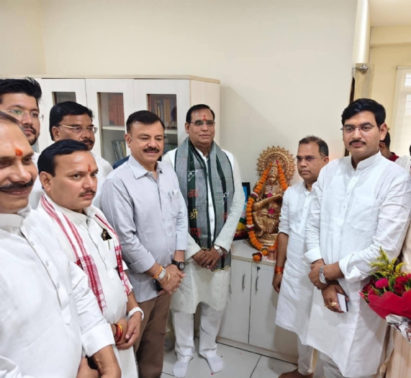 महर्षि पतंजलि संस्कृत संस्थान के नवनियुक्त अध्यक्ष कौशल शर्मा ने किया पदभार ग्रहण