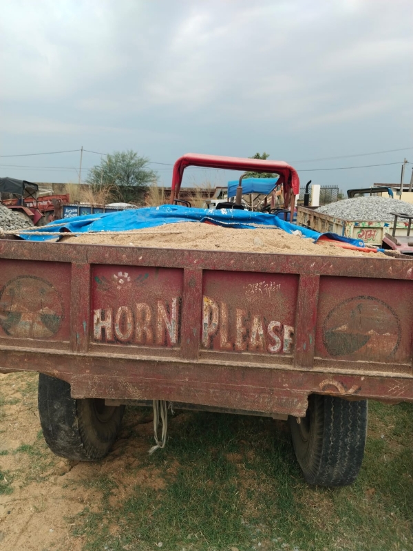 जब्त ट्रैक्टर