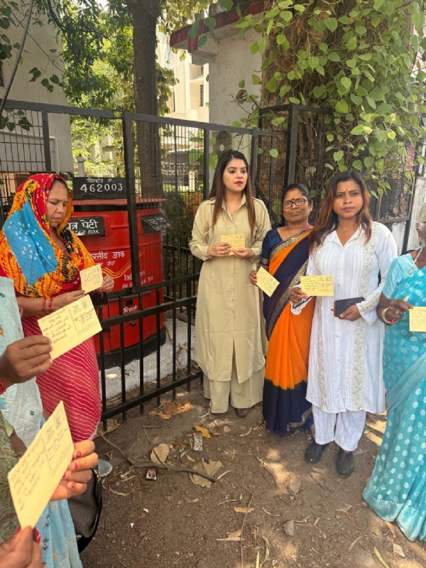 महिला कांग्रेस ने शुरू किया पोस्टकार्ड अभियान