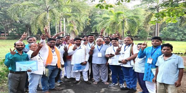 मतगणना से पहले खड़गपुर पहुंचे दिलीप घोष, समर्थकों में उत्साह