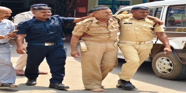प्रशिक्षण स्थल में राइफल का चैंबर ब्लास्ट, नगर सैनिक के सिर में घुसा पार्ट्स