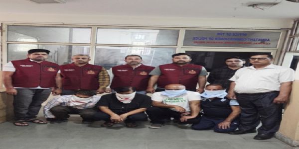 नीट अभ्यर्थियों से एमबीबीएस दाखिले के नाम पर ठगी करने वाला गिरोह पकड़ा, डॉक्टर समेत चार गिरफ्तार