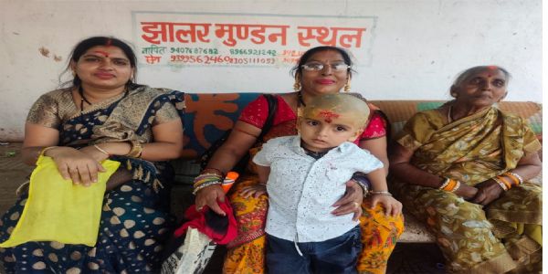 अनूपपुर: अनुराधा नक्षत्र के शुभ मुहूर्त पर सैकड़ों बच्चों का हुआ मुंडन, उमड़ी भीड़, अगला अवसर डेढ़ माह बाद