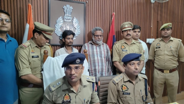 पुलिस की गिरफ्त में शातिर बदमाश