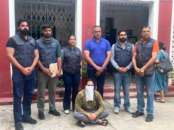 पंजाब पुलिस द्वारा त्रिपुरा से गिरफ्तार कर लाया गया शूटर