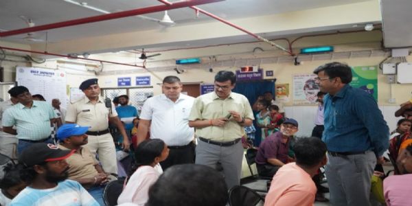 उपायुक्त रंजन ने सदर अस्पताल की व्यवस्थाओं में दिए सुधार के निर्देश