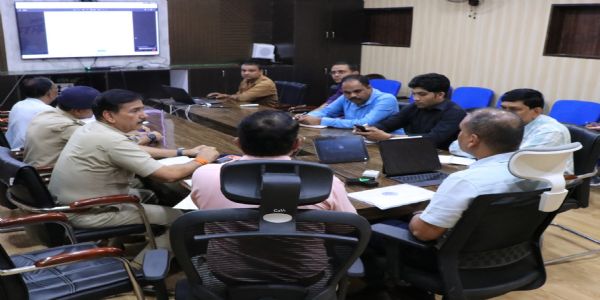 झाबुआ: पात्र हितग्राहियों को विधिसम्मत अधिकार उपलब्ध कराना जिला प्रशासन की प्राथमिकता - कलेक्टर