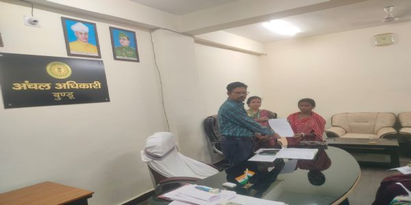 रांची के विभिन्न प्रखंडों में लगे जनता दरबार में 933 मामलों का निष्पादन