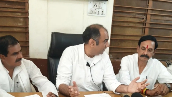कांग्रेस कार्यालय में आयोजित प्रेसवार्ता