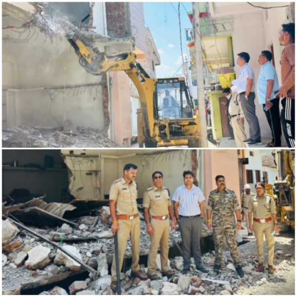 प्रशासन की बड़ी कार्रवाई, मुख्य आरोपितों के मकानों पर चला बुलडोजर प्रशासन की बड़ी कार्रवाई, मुख्य आरोपितों के मकानों पर चला बुलडोजर
