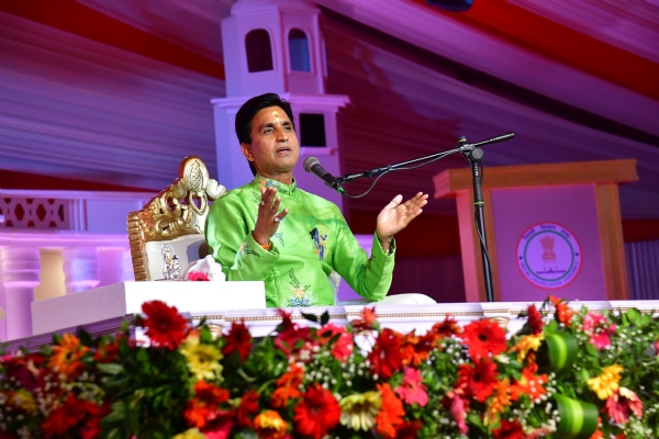 दिल्ली विधानसभा में ‘अपने अपने राम – राम कथा’ सुनाती कुमार विश्वास