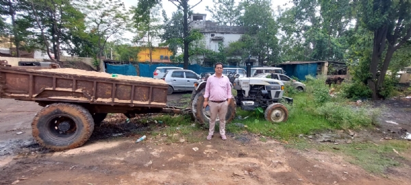 जब्त ट्रैक्टर
