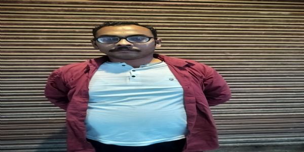 सीआईडी क्राइम ब्रांच की टीम ने पकड़ा 12 साल से फरार 20 हजार का इनामी आरोपित दिवेश मौर्य को