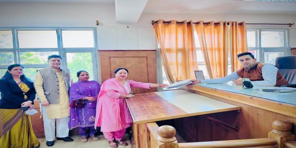 कांग्रेस सरकार की नाकामियों को लेकर चुनाव में उतरी है भाजपा : सुधीर शर्मा