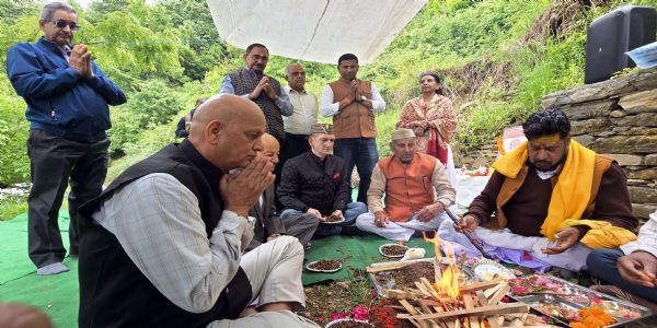 टैगोर टॉप रामगढ़ में श्रद्धापूर्वक मनाई गई गुरुदेव टैगोर की 165वीं जयंती