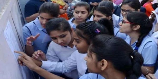 हुगली के नौ छात्र-छात्राएं माध्यमिक परीक्षा की मेधा सूची में शामिल