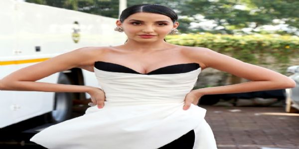 अभिनेत्री नोरा फतेही