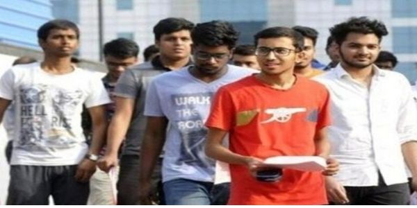 इंतजार की घड़ी पूरी। फोटो - इंटरनेट मीडिया इंतजार की घड़ी पूरी। फोटो - इंटरनेट मीडिया