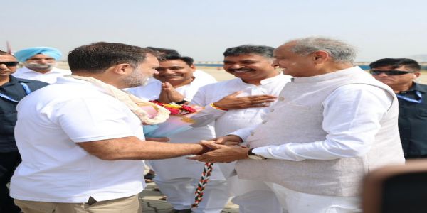 Rahul calls for keeping Congress ideology and policies strong Rahul calls for keeping Congress ideology and policies strong