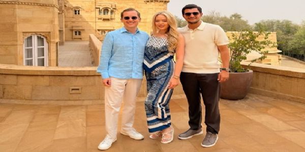 अमेरिका के राष्ट्रपति डोनाल्ड ट्रंप की बेटी टिफनी ट्रंप और उनके पति माइकल बोलोस अमेरिका के राष्ट्रपति डोनाल्ड ट्रंप की बेटी टिफनी ट्रंप और उनके पति माइकल बोलोस
