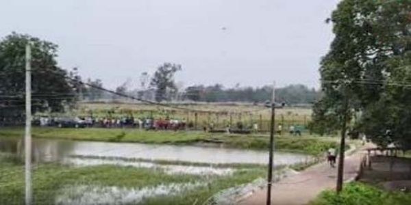 मेघालय में भारत-बांग्लादेश अंतरराष्ट्रीय सीमा पर तनाव का दृश्य मेघालय में भारत-बांग्लादेश अंतरराष्ट्रीय सीमा पर तनाव का दृश्य