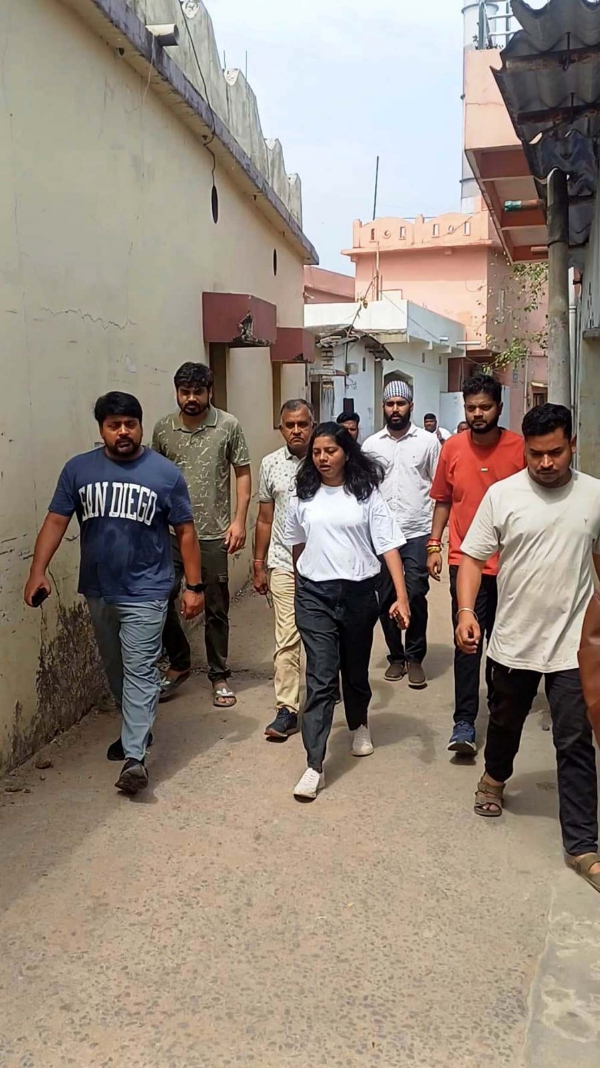 पी.एम.ए.वाई. के हितग्राही आवासगृहों का निर्माण एक सप्ताह के अंदर प्रारंभ करायें - आयुक्त पी.एम.ए.वाई. के हितग्राही आवासगृहों का निर्माण एक सप्ताह के अंदर प्रारंभ करायें - आयुक्त