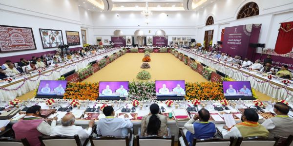 नीति आयोग की शासी परिषद की 11वीं बैठक में हिस्सा लेती दिल्ली की मुख्यमंत्री रेखा गुप्ता नीति आयोग की शासी परिषद की 11वीं बैठक में हिस्सा लेती दिल्ली की मुख्यमंत्री रेखा गुप्ता