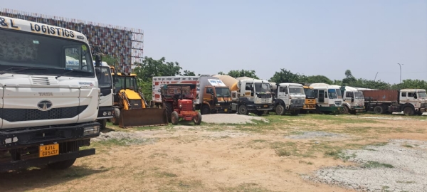 नो-एंट्री में दौड़ रहे भारी वाहनों पर जयपुर पुलिस का हंटर: 17 डंपर-मिक्सर और ट्रक जब्त