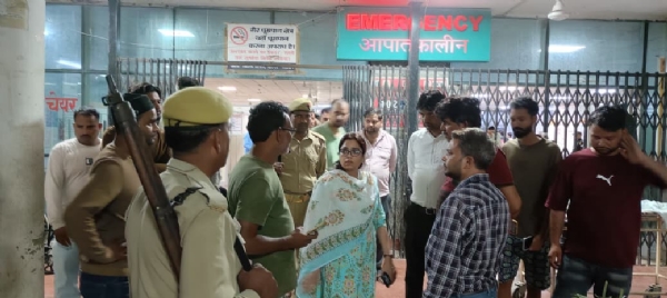 मौके पर एसडीएम ज्योति सिंह मौके पर एसडीएम ज्योति सिंह