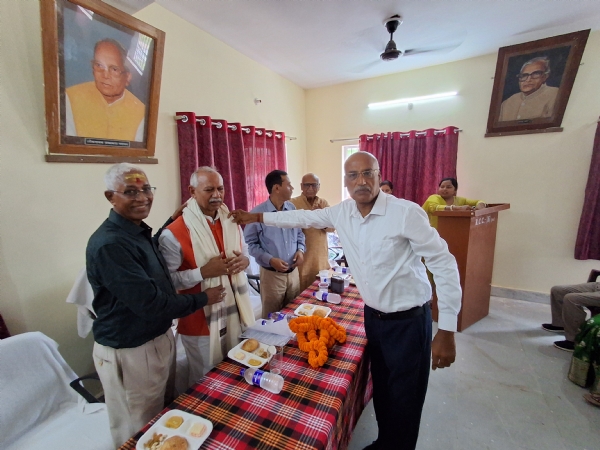 राजेंद्र कॉलेज में पूर्ववर्ती छात्र सम्मेलन का हुआ आयोजन सांसद सिग्रीवाल ने साझा की पुरानी यादें राजेंद्र कॉलेज में पूर्ववर्ती छात्र सम्मेलन का हुआ आयोजन सांसद सिग्रीवाल ने साझा की पुरानी यादें