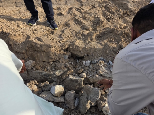 फालतू की बकवास मत करो...घटिया निर्माण देख विधायक ने मौके पर रुकवाया काम 4.16 करोड़ के पशु चिकित्सालय निर्माण में गुणवत्ता पर सवाल फालतू की बकवास मत करो...घटिया निर्माण देख विधायक ने मौके पर रुकवाया काम 4.16 करोड़ के पशु चिकित्सालय निर्माण में गुणवत्ता पर सवाल
