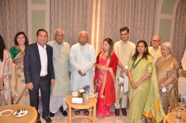 कार्यक्रम के दौरान संघ प्रमुख मोहन भागवत कार्यक्रम के दौरान संघ प्रमुख मोहन भागवत