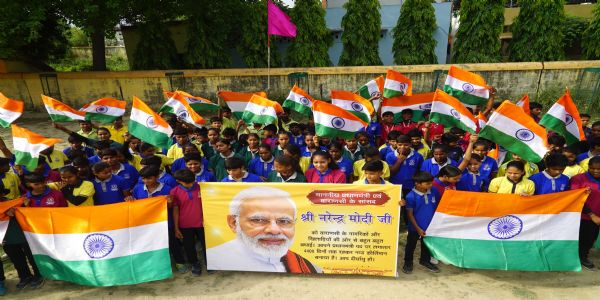 प्रधानमंत्री की ऐतिहासिक उपलब्धि पर परमानंदपुर मिनी स्टेडियम में जश्न मनाते खिलाड़ी प्रधानमंत्री की ऐतिहासिक उपलब्धि पर परमानंदपुर मिनी स्टेडियम में जश्न मनाते खिलाड़ी