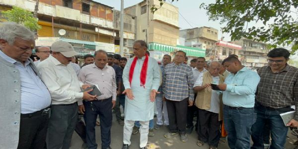 नेता सदन जयभगवान ने चांदनी चौक में अतिक्रमण एवं अवैध पार्किंग पर सख्त कार्रवाई के दिए निर्देश