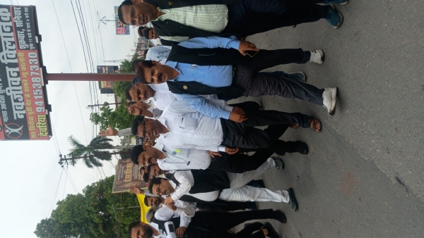 फोटो अधिवक्ता
