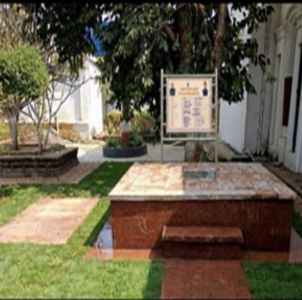 ओडिशा में ‘जल संचय, जन भागीदारी’ अभियान के तहत रूफटॉप रेनवाटर हार्वेस्टिंग सिस्टम और रिचार्ज संरचनायें। ओडिशा में ‘जल संचय, जन भागीदारी’ अभियान के तहत रूफटॉप रेनवाटर हार्वेस्टिंग सिस्टम और रिचार्ज संरचनायें।