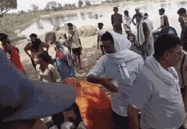 घटनास्थल की तस्वीर घटनास्थल की तस्वीर
