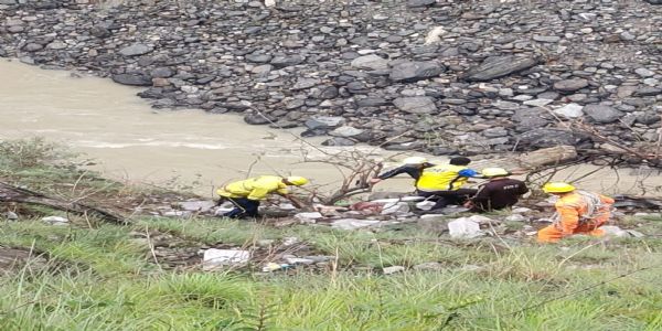 जोशीमठ के हेलंग में ट्रक 200 मीटर गहरी खाई में गिरा, चालक की मौत