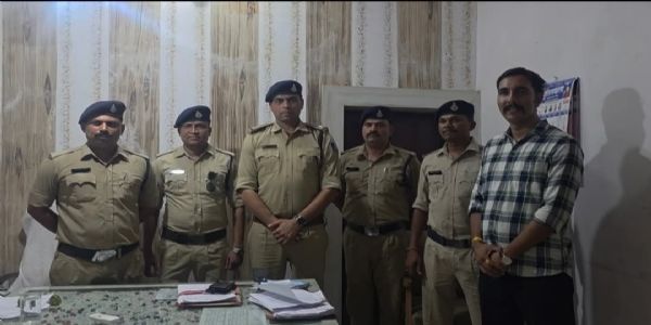 नरसिंहपुर पुलिस ने ऑनलाइन ट्रेडिंग के नाम पर ठगी करने वाले दो आरोपियों को किया गिरफ्तार