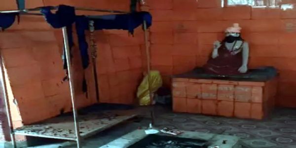 हांसी में ऐतिहासिक किले पर बनी बाबा मीरा साहब की समाधि में तोड़फोड़, आग लगाई