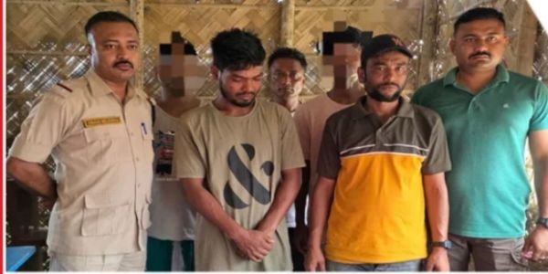 पिस्तौल के साथ दो कुख्यात डकैत रूपहीहाट में गिरफ्तार