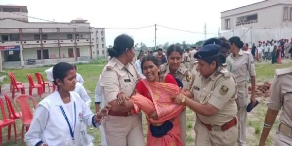 तीन थानाध्यक्षों को नम आंखों से अंतिम विदाई, पुलिस लाइन में उमड़ा जनसैलाब