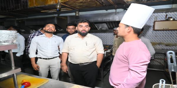 जबलपुर : होटल अर्क द कोर्टयार्ड पर 1 लाख रूपये का जुर्माना और रेस्टोरेन्ट सील