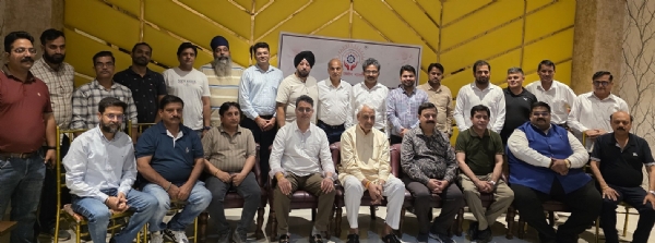 जम्मू-कश्मीर के उद्योगों की समस्याओं के समाधान और संगठन विस्तार पर हुआ मंथन जम्मू-कश्मीर के उद्योगों की समस्याओं के समाधान और संगठन विस्तार पर हुआ मंथन