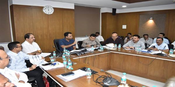 भाेपाल: 15 दिन में काम में सुधार नहीं तो संविदाकार होंगे ब्लैकलिस्ट, परफॉर्मेंस गारंटी भी होगी जब्त: आयुक्त भोंडवे