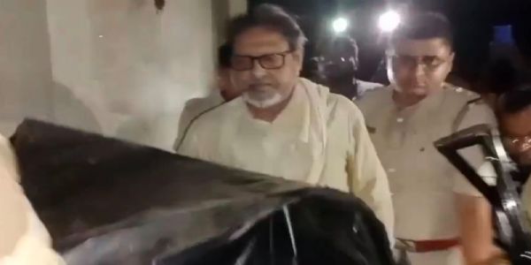 सरकारी राहत सामग्री के अवैध भंडारण के आरोप में तृणमूल नेता गिरफ्तार