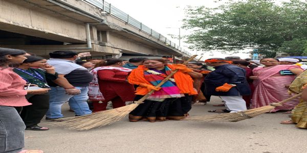 भजनपुरा वार्ड में विशेष स्वच्छता अभियान, जनप्रतिनिधियों ने लिया स्वच्छता का संकल्प