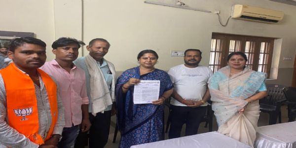 श्यामतराई के विकास कार्यों में गति लाने सांसद रूपकुमारी चौधरी से मांग
